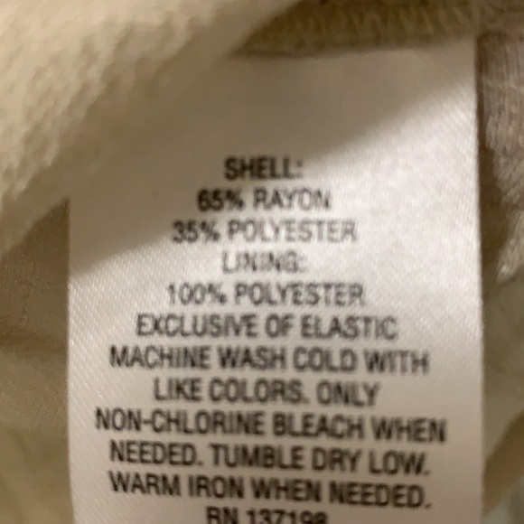 Sand colored sleeveless blouse elastic waist ruched shoulder V neck classy - Picture 7 of 9